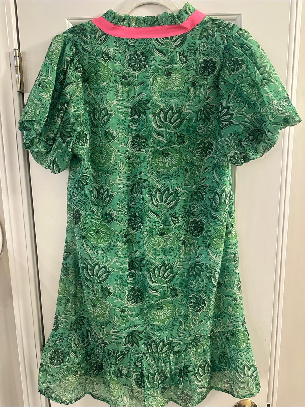 Green Floral Ruffle-Sleeve Women's Dress - Picture 3 of 3